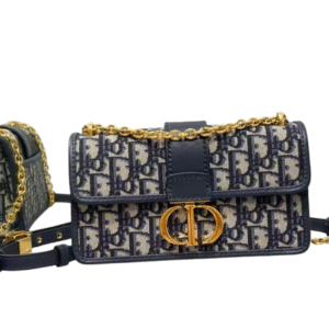 Montaigne 30 Chain Clauses