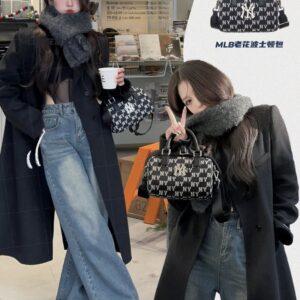 Lady's bag