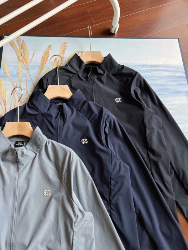 Coat - 图片 4