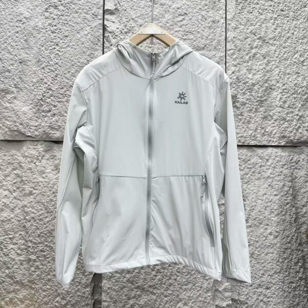 Coat - 图片 3