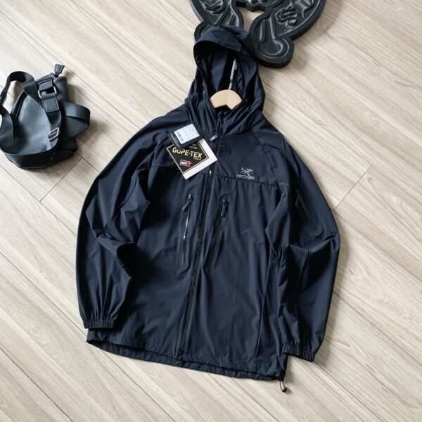Coat - 图片 3