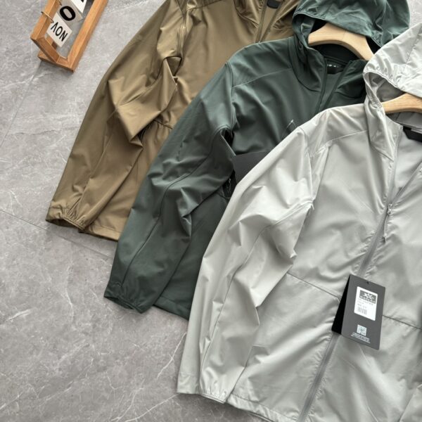 Coat - 图片 4