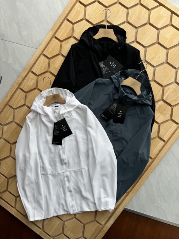 Coat - 图片 2