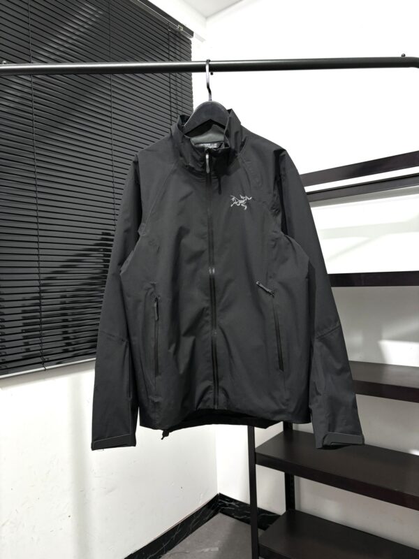 Coat - 图片 2