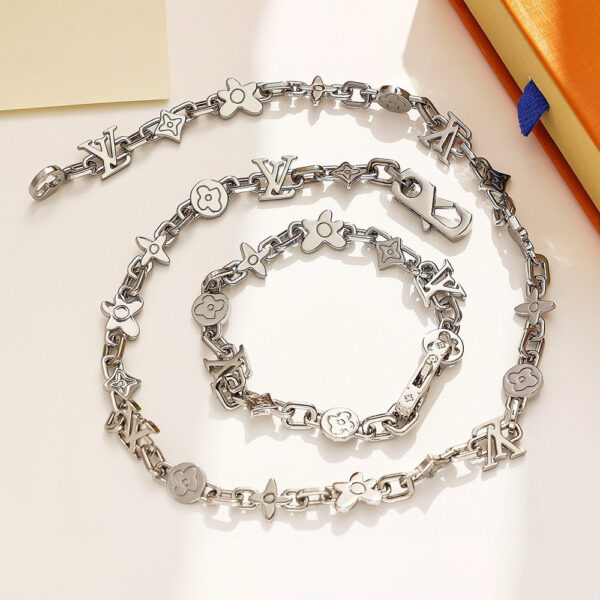 Accessories - 图片 3