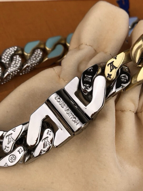 Accessories - 图片 13