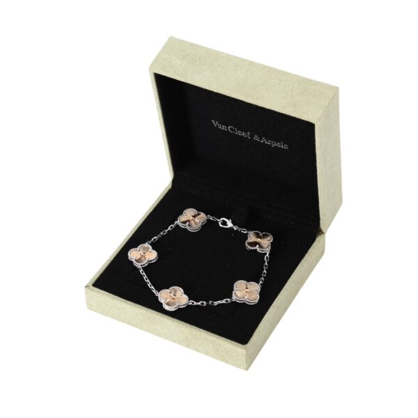Accessories - 图片 3