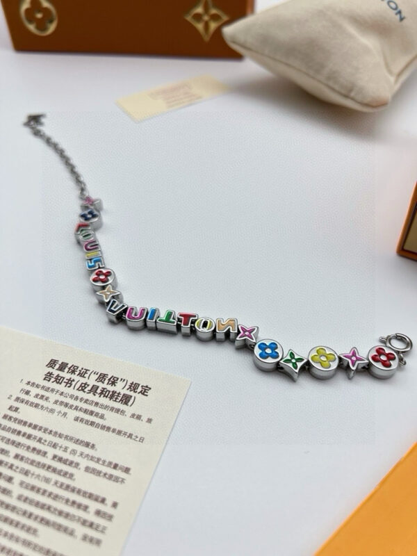 Accessories - 图片 13