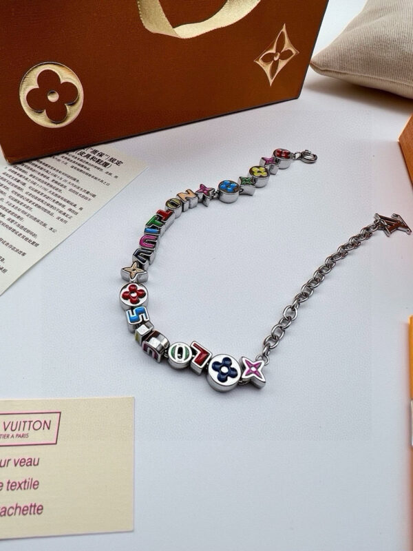Accessories - 图片 19
