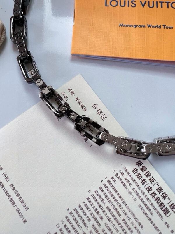 Accessories - 图片 5