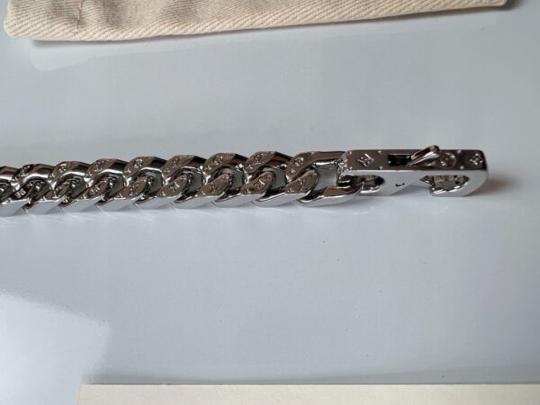 Accessories - 图片 10