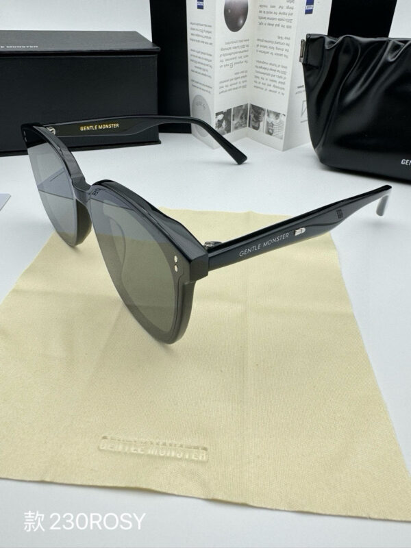 Accessories - 图片 5