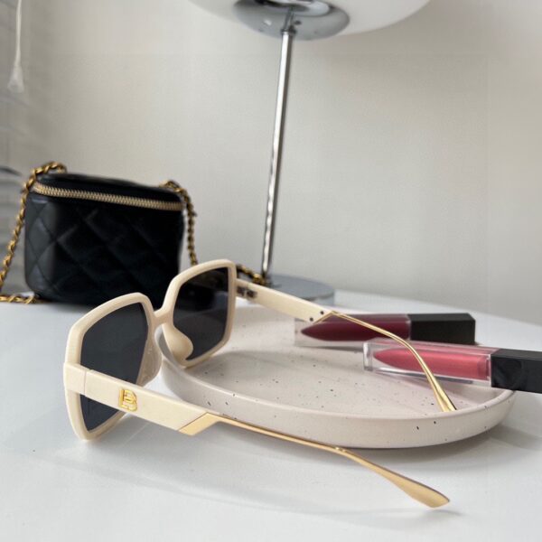 Accessories - 图片 7