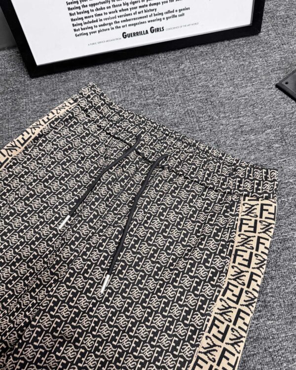Shorts - 图片 6