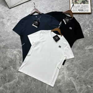short sleeves